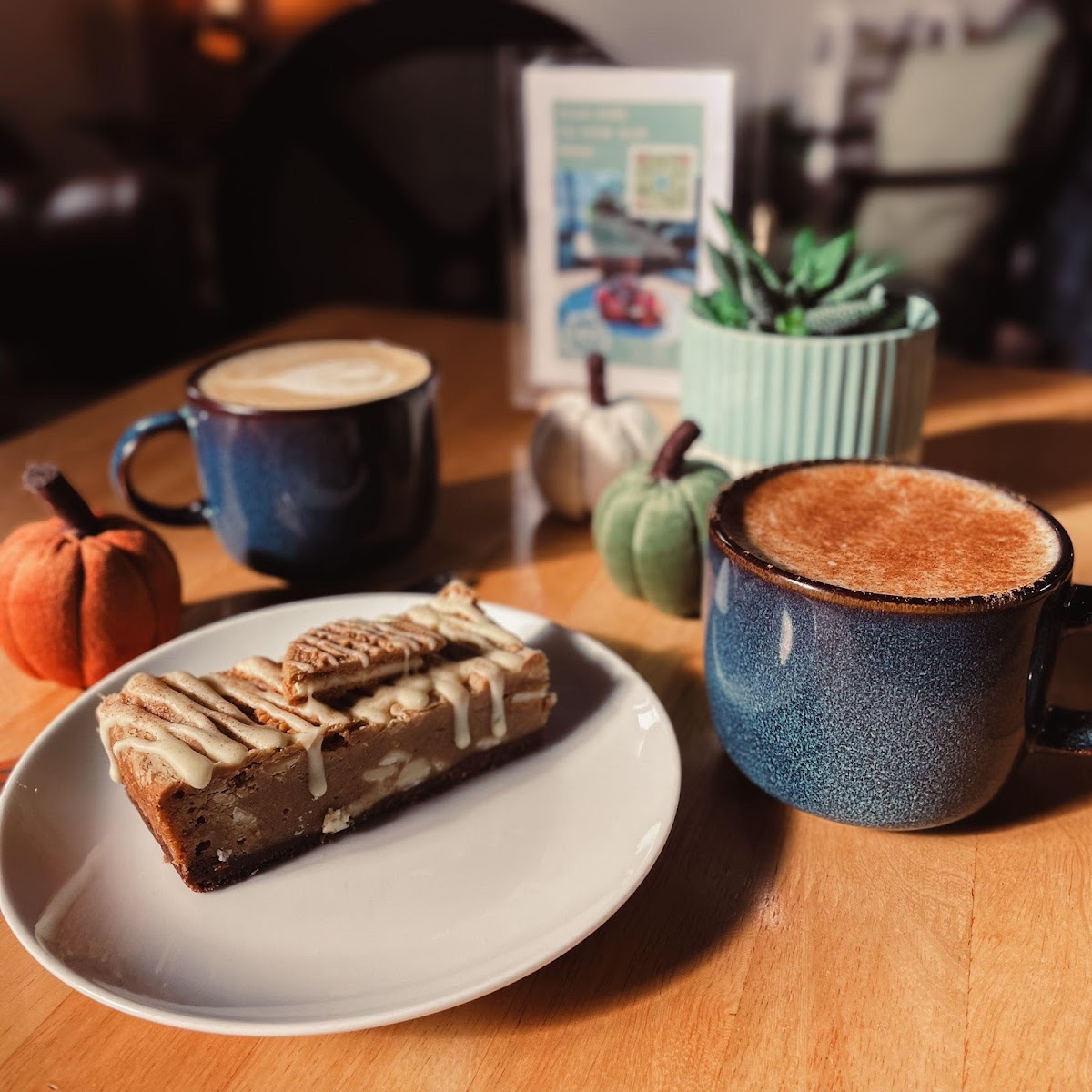 Lo’S Coffee Shop Photos 2